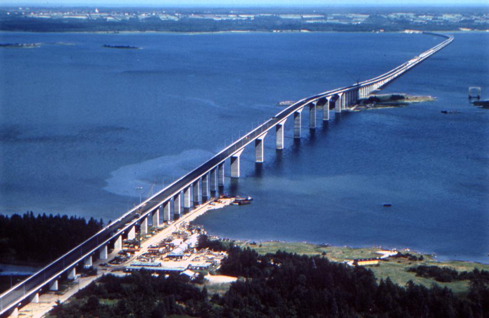Ölandsbron Det finns i nuläget inga planer på att riva Ölandsbron.