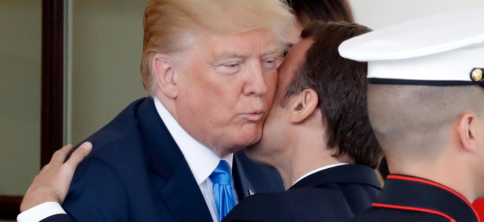 Donald Trump hälsade Emmanuel Macron välkommen i Washington i måndags.