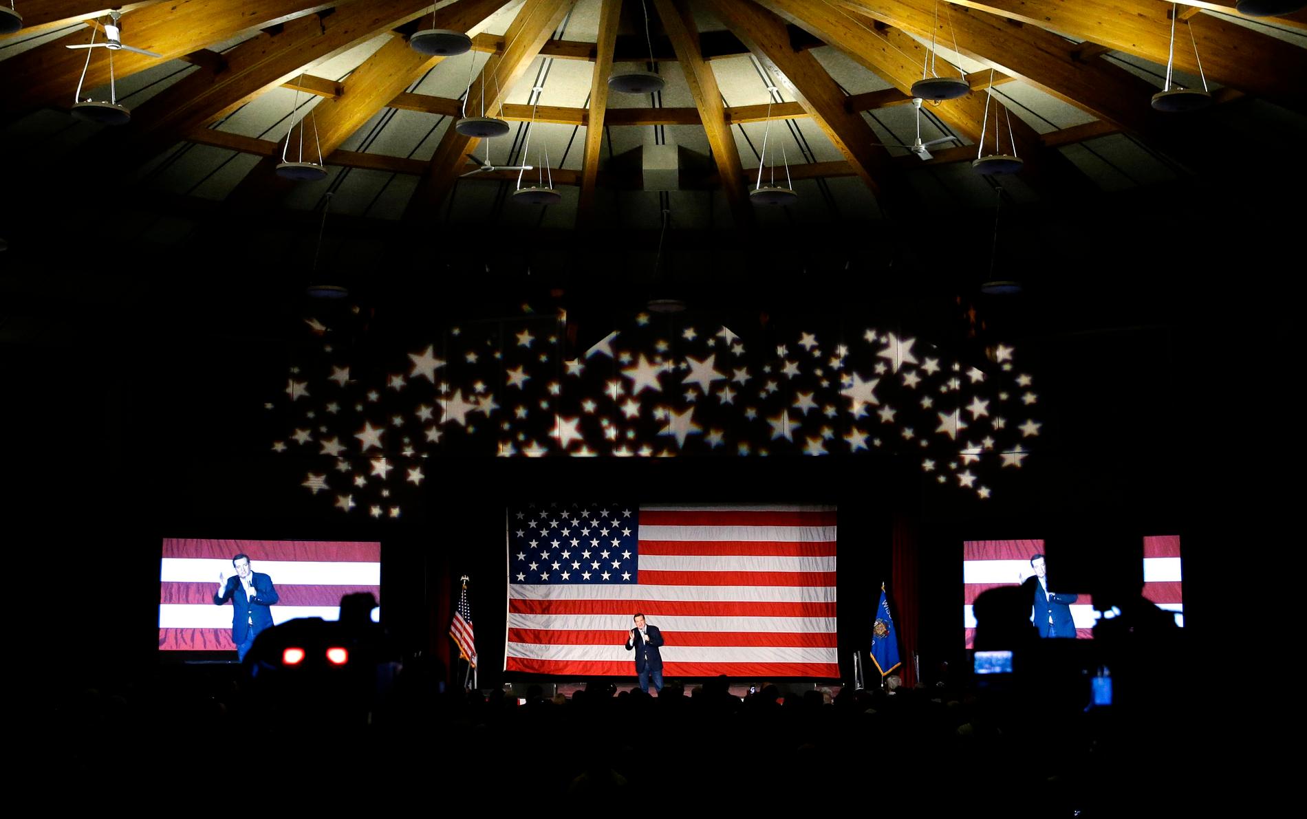 Ted Cruz talar i Waukesha County Exposition Center