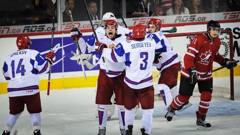 Ryssland möter Sverige i JVM-finalen efter 6-5-segern mot Kanada i semifinalen.