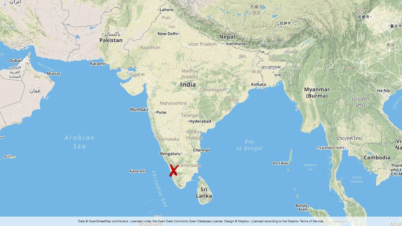 Muren rasade fem mil norr om staden Coimbatore i delstaten Tamil Nadu.