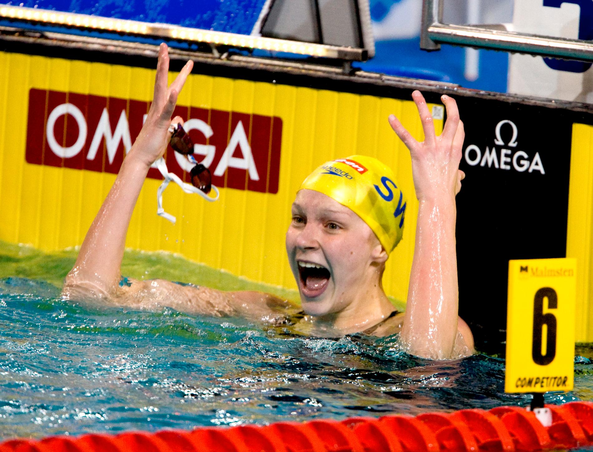 En 14-årig Sarah Sjöström vinner EM-guld 2008.