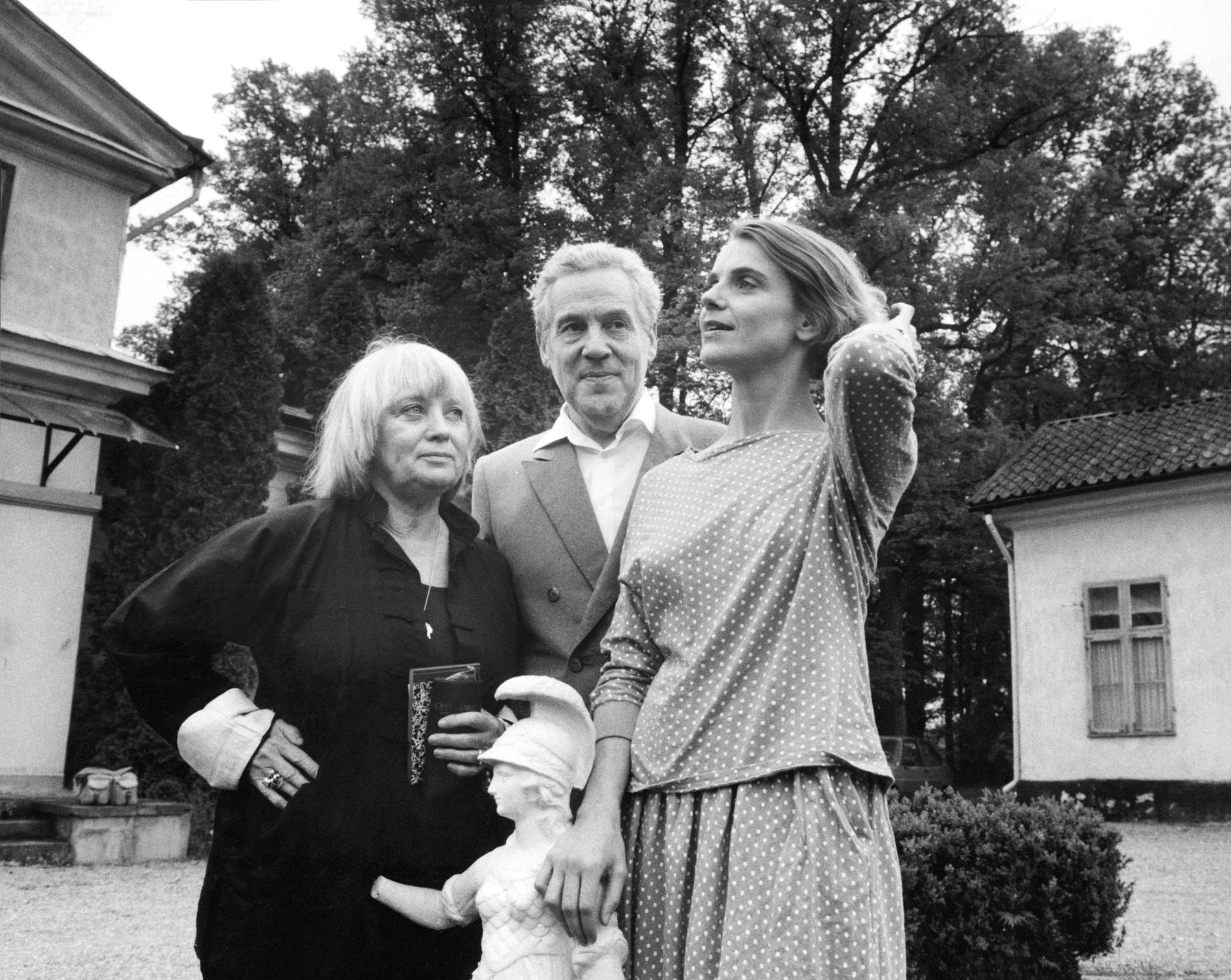  Mai Zetterling, Erland Josephson och Stina Ekblad inför filmen ”Amorosa” 1985.