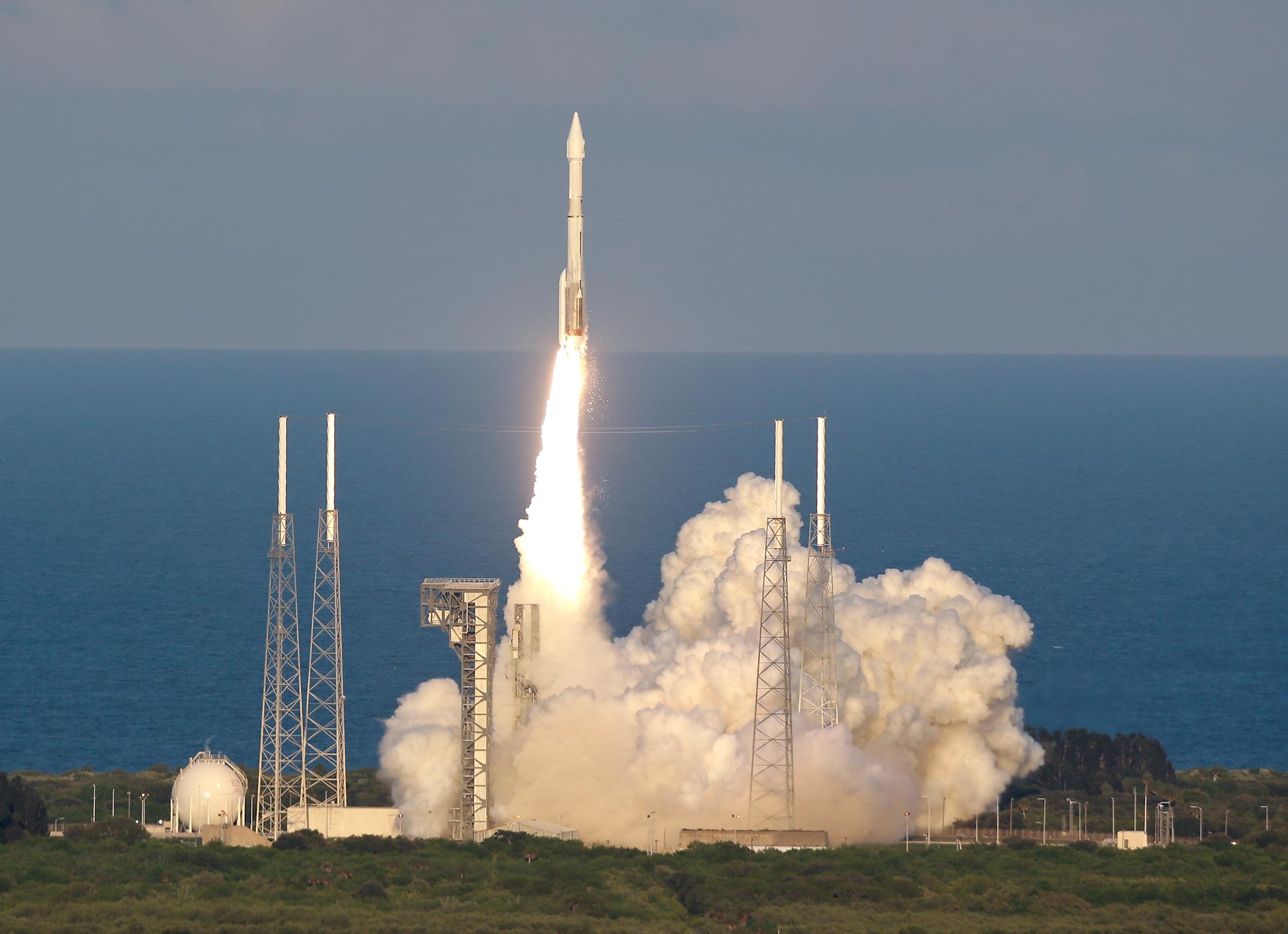 Uppskjutningen från Cape Canaveral i Florida 2016 av den raket som förde med sig Osiris-Rex ut i rymden.