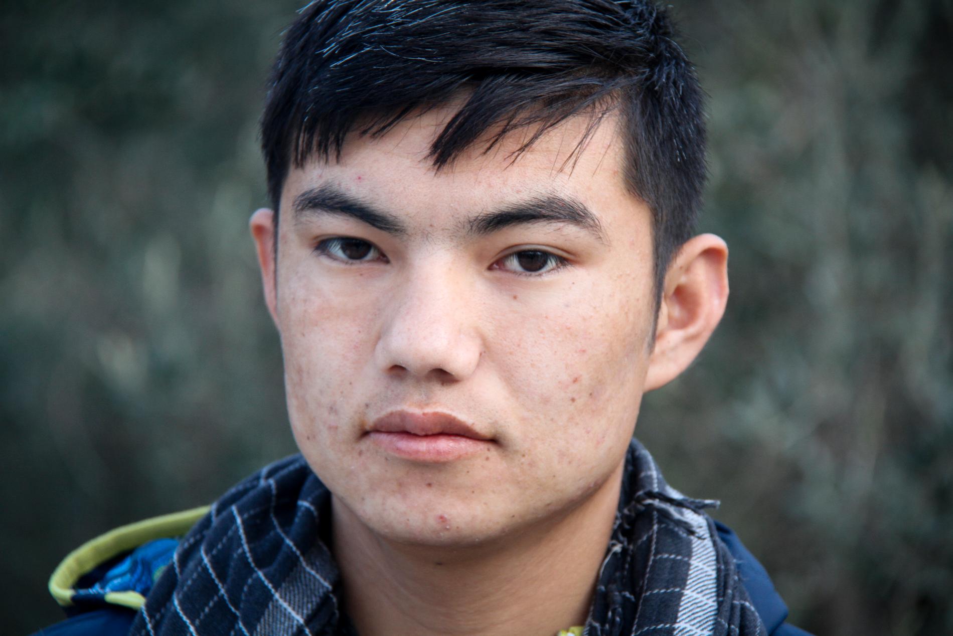 19-årige Hadi från Afghanistan, i flyktinglägret Moria.