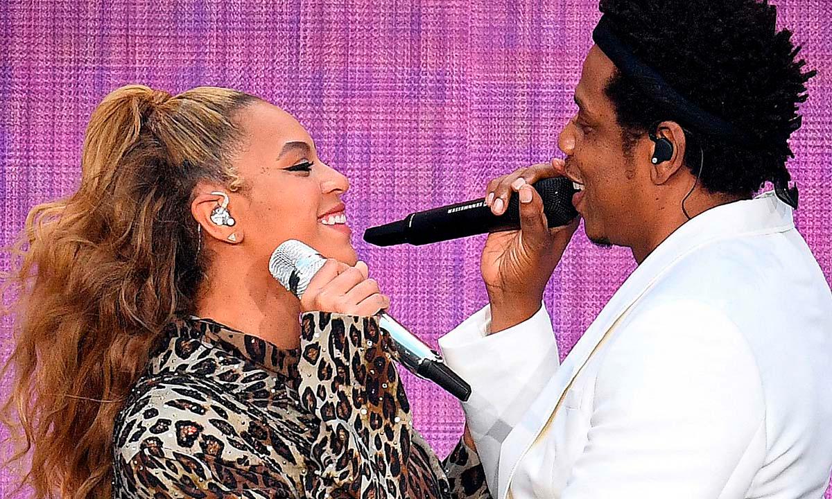 Beyoncé och Jay-Z på scen i London förra veckan. På måndag uppträder det världsberömda paret på Friends arena i Stockholm.