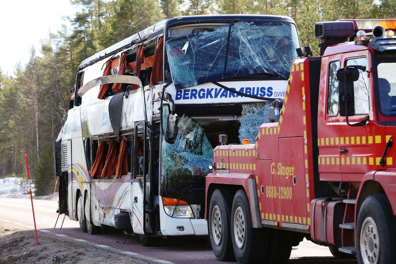 Tre ungdomar dog i olyckan som skakade hela Sverige. 
