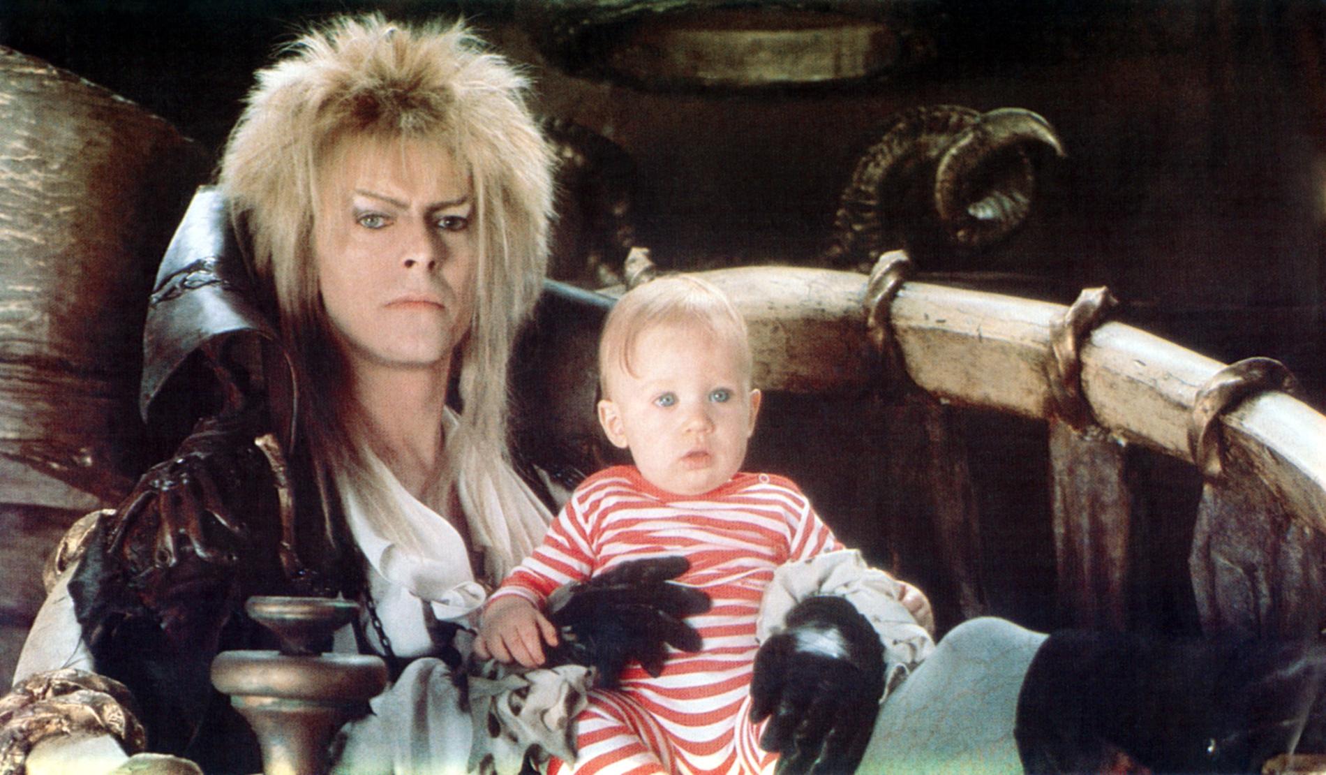 David Bowie i rollen som Goblingkungen Jareth i fantasyfilmen Labyrinth från 1986