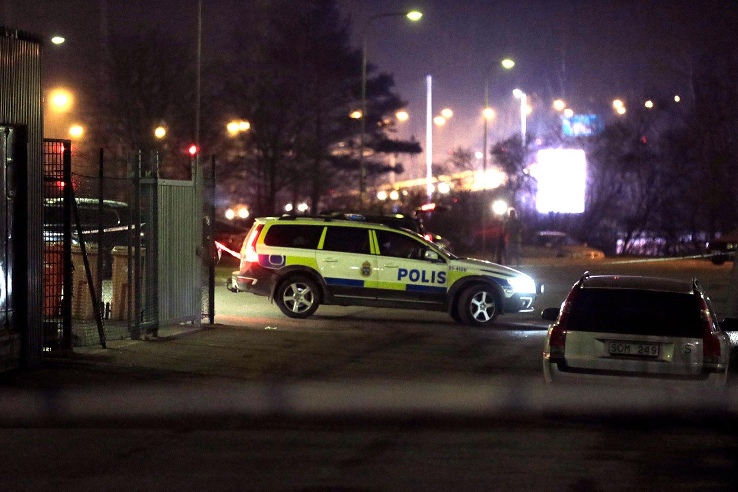 Skjutning inne på restaurang i Angered, Göteborg.