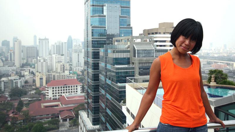 Kristin Lannge bloggar under titeln "Fru Bangkok" om sitt nya liv i Thailand, dit hon flyttade i höstas.