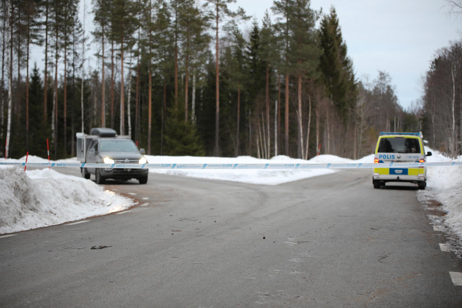 Kvinnan hittades i går i ett område utanför Gävle.