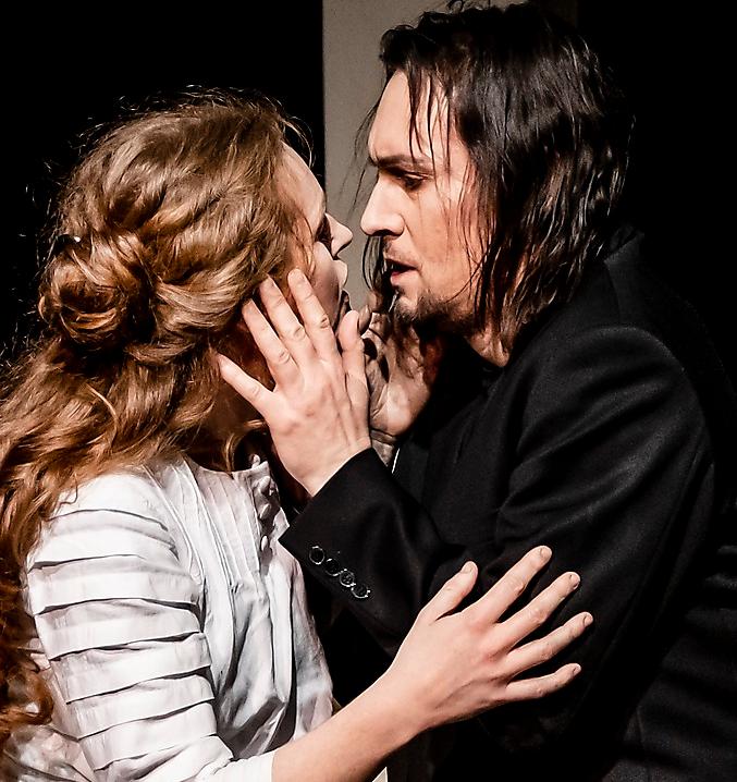 Cornelia Beskow och Josef Wagner i ”Den flygande holländaren” på Malmö opera.