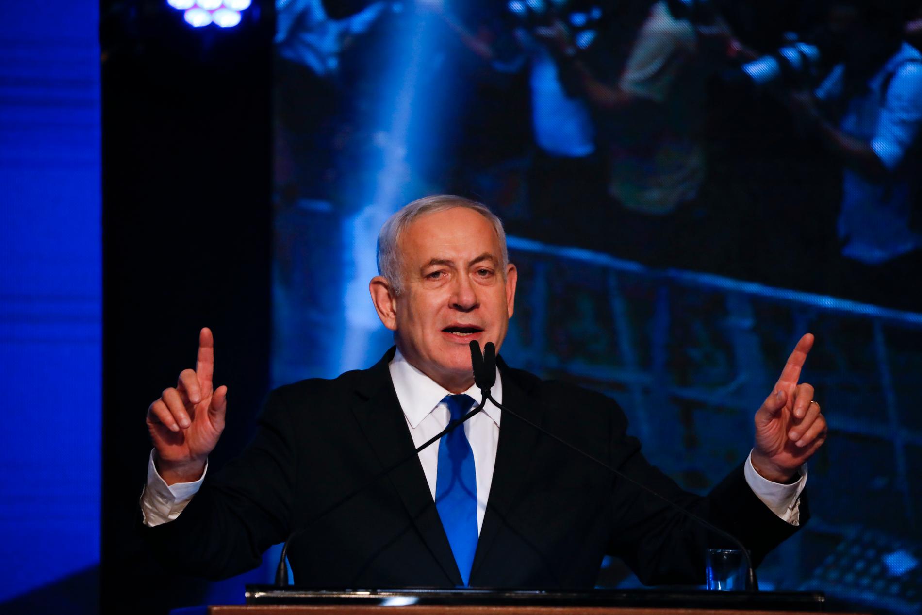 Israels premiärminister Benjamin Netanyahu under ett tal inför sina anhängare i Tel Aviv i onsdags.