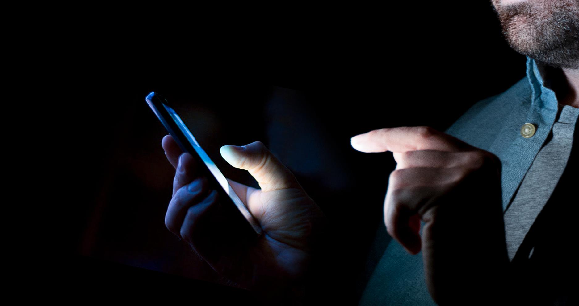 Regeringen vill göra det svårare för gängkriminella att hitta privatpersoners uppgifter på nätet.