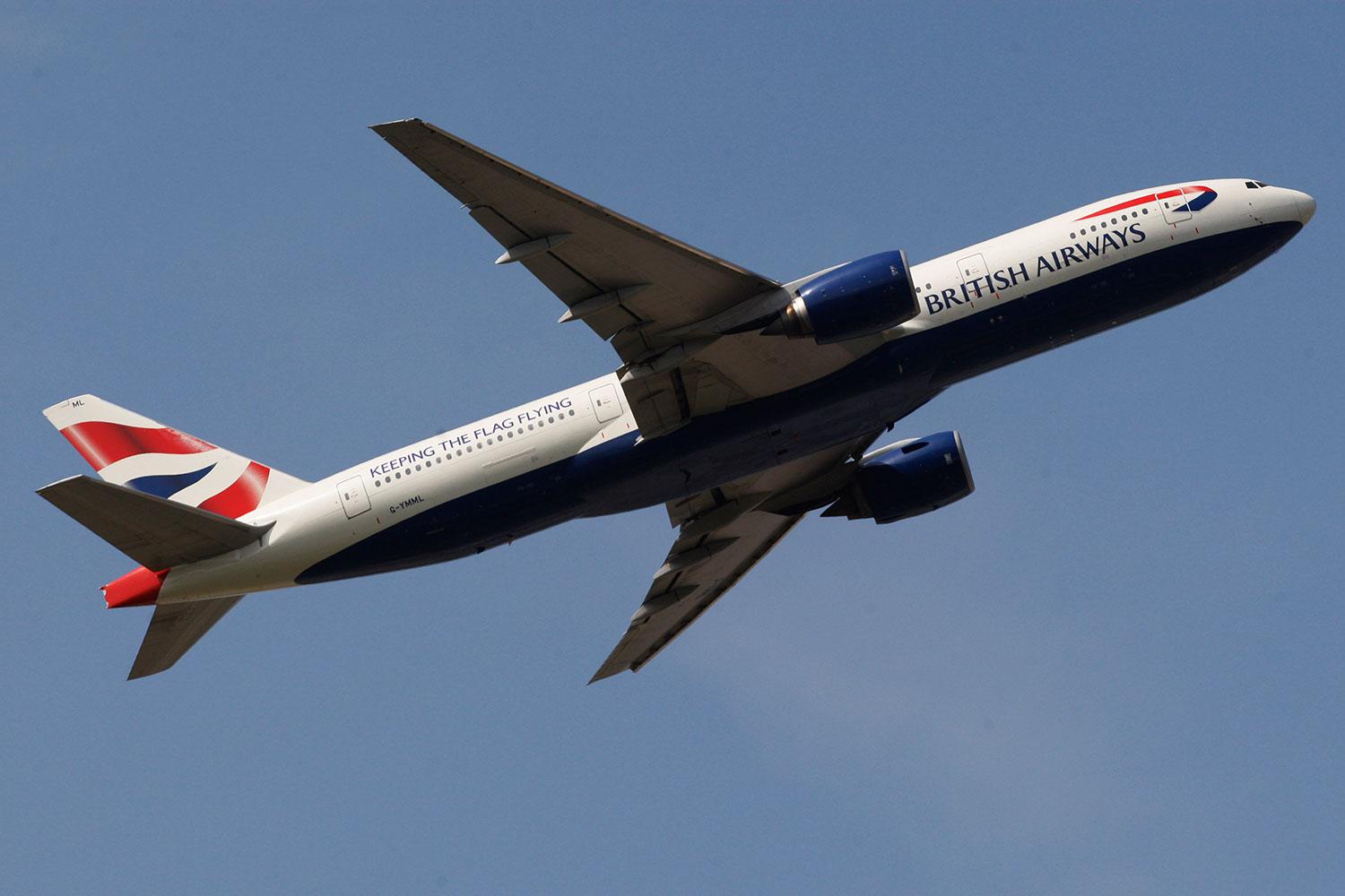 Nu stämmer det drabbade paret flygbolaget British Airways.