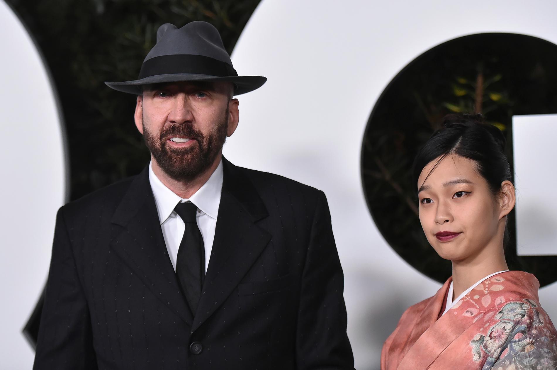 Nicolas Cage med hustrun Riko Shibata.