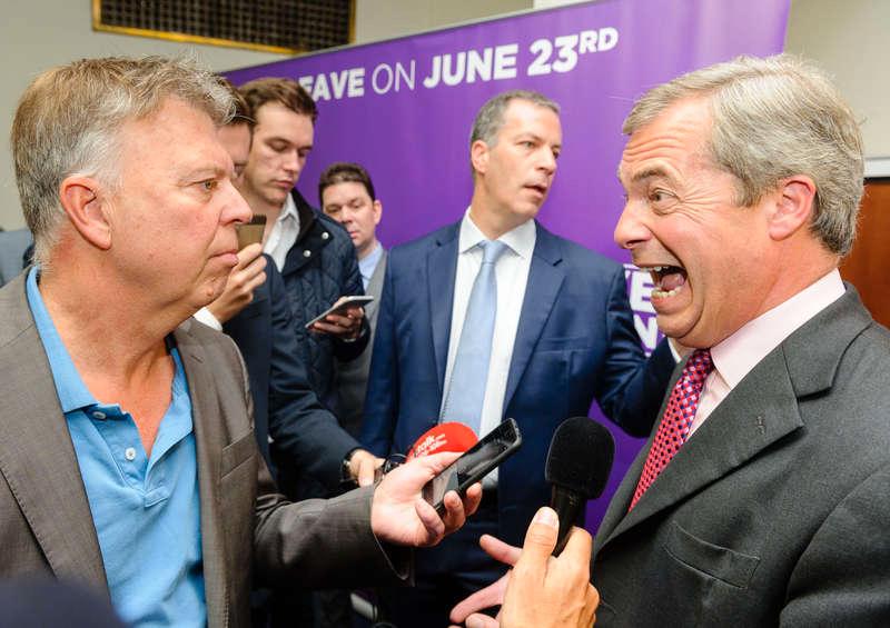 FÖR EXTREM FÖR LÄMNA-LAGET Det finns röster som hävdar att Ukip-ledaren Nigel Farage är stanna-sidans hemliga vapen, något han själv fnyser irriterat åt på ett kampanjmöte i London som Aftonbladet besöker.