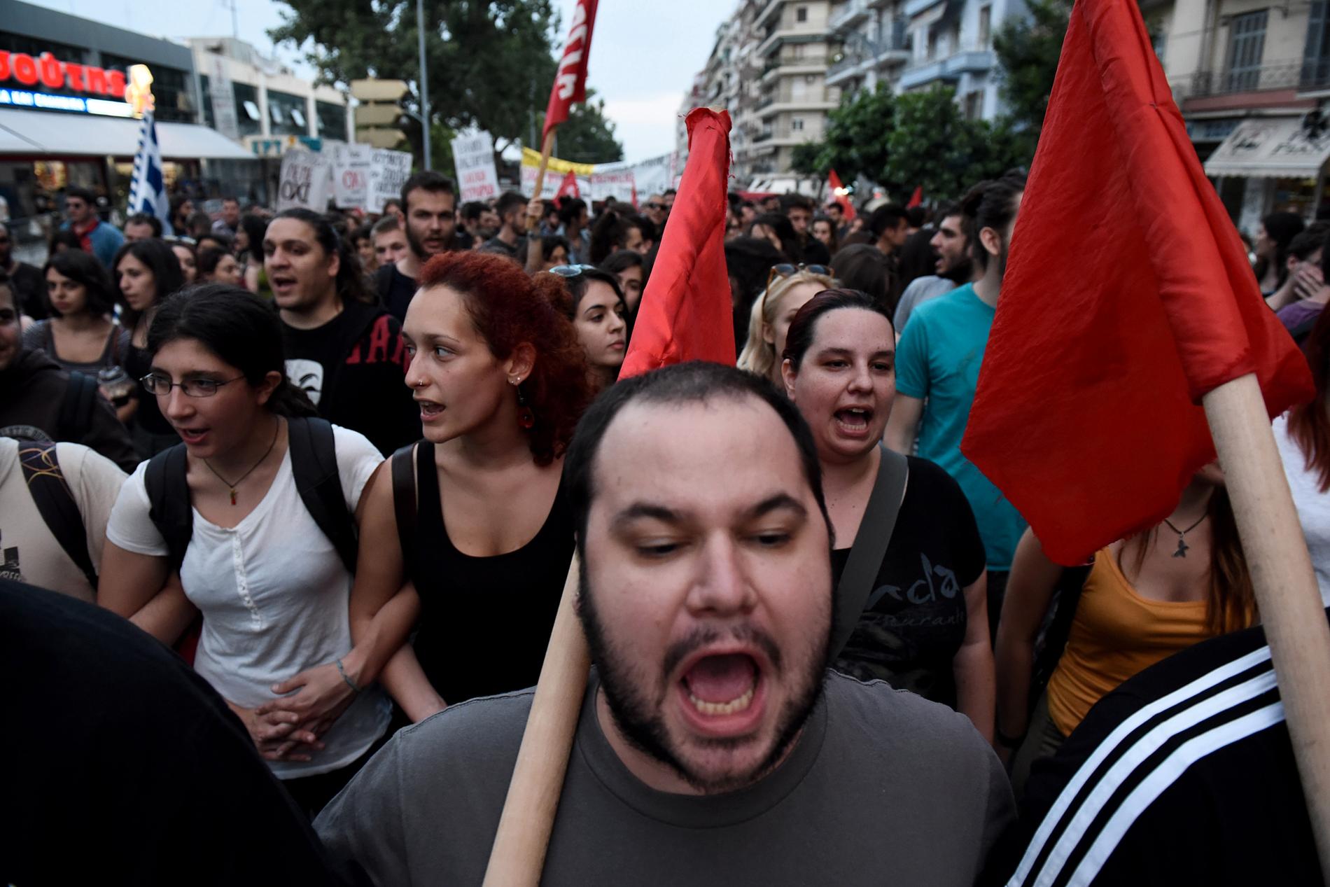 Demonstranter för nej-sidan samlades i går i den grekiska staden Thessaloniki.