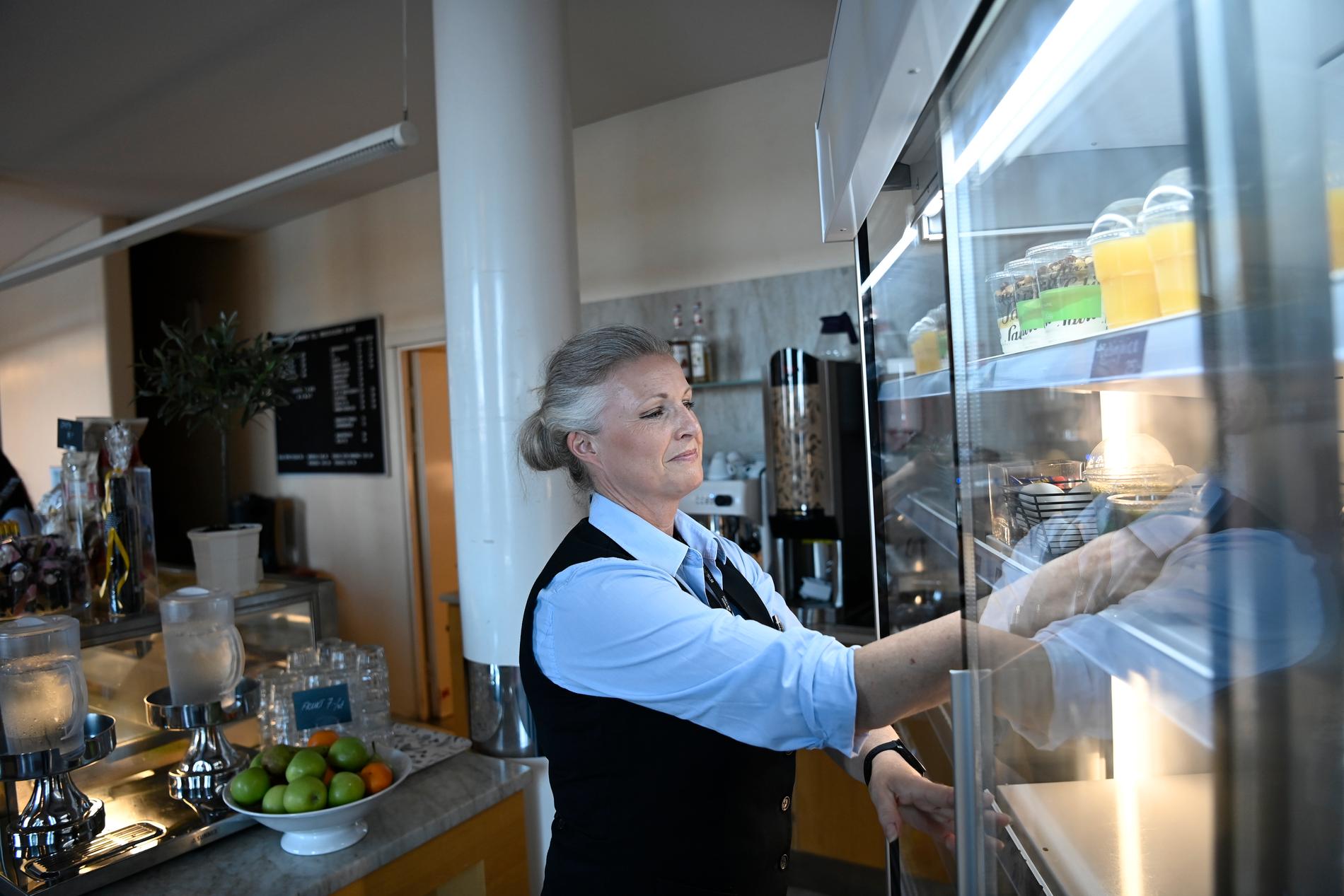 Jessica Hettman, 48, har arbetat i riksdagens café sedan 2011.