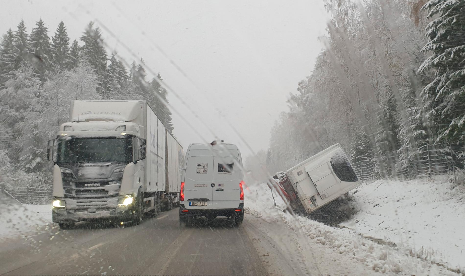 Olycka med långtradare nära Grums i Värmland