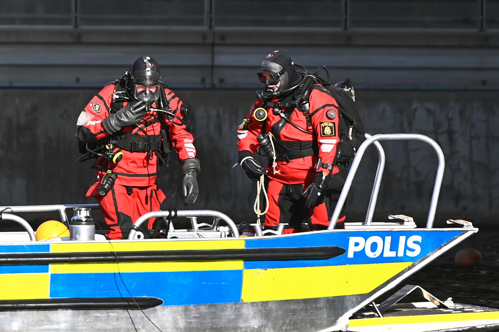 Polisens insats vid Karlbergskanalen i mitten av september.