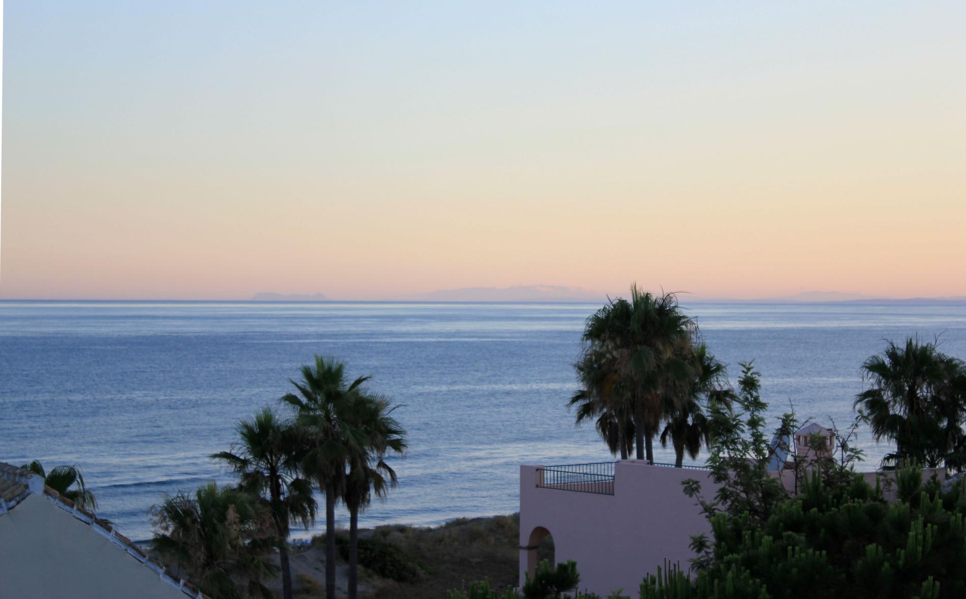 Kändissajten styrs från lyxiga semesterparadiset Marbella.