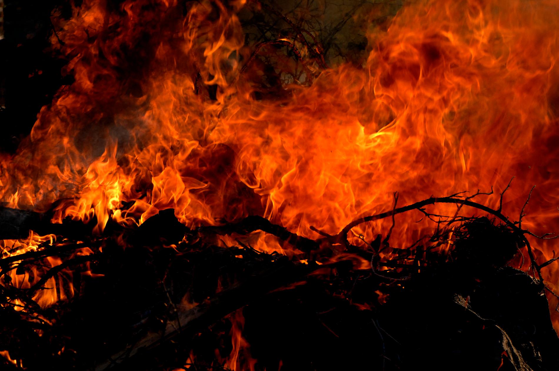 SMHI varnar för risk för gräsbrand under eldningsveckorna.