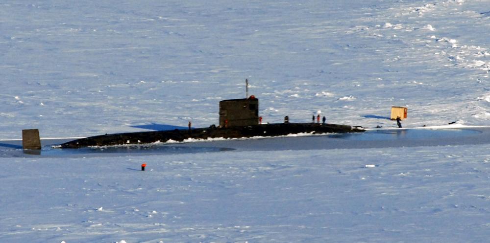 Brittiska ubåten HMS Tireless har kallats in i sökandet