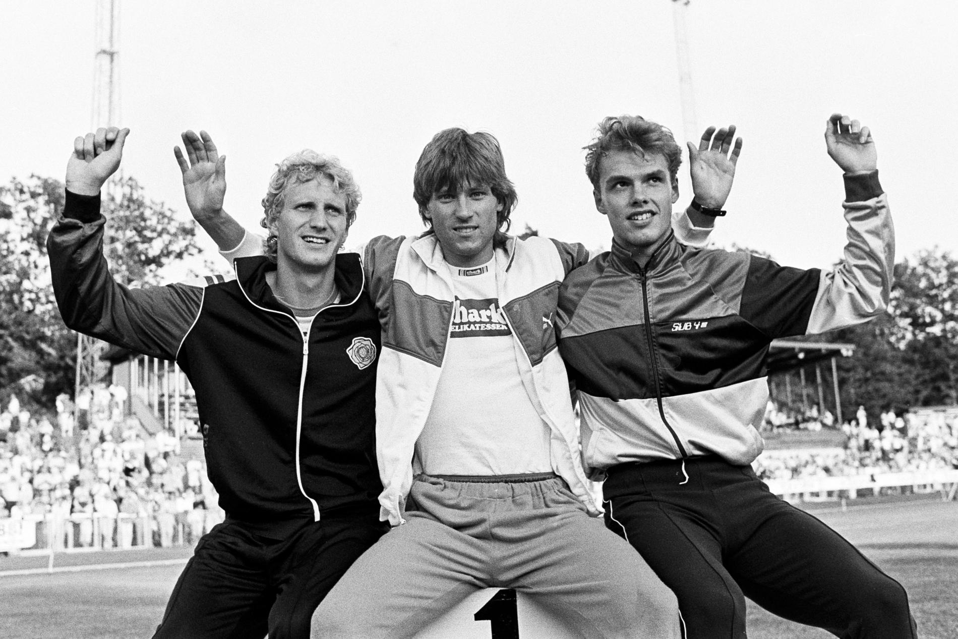Johan Engholm (till vänster) efter SM 1986.