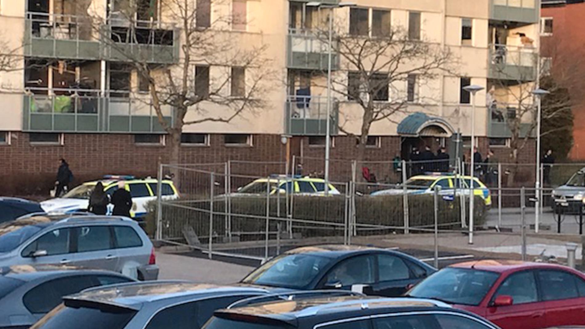 Här slår polisen till mot flera lägenheter i Gottsunda/Valsätra.