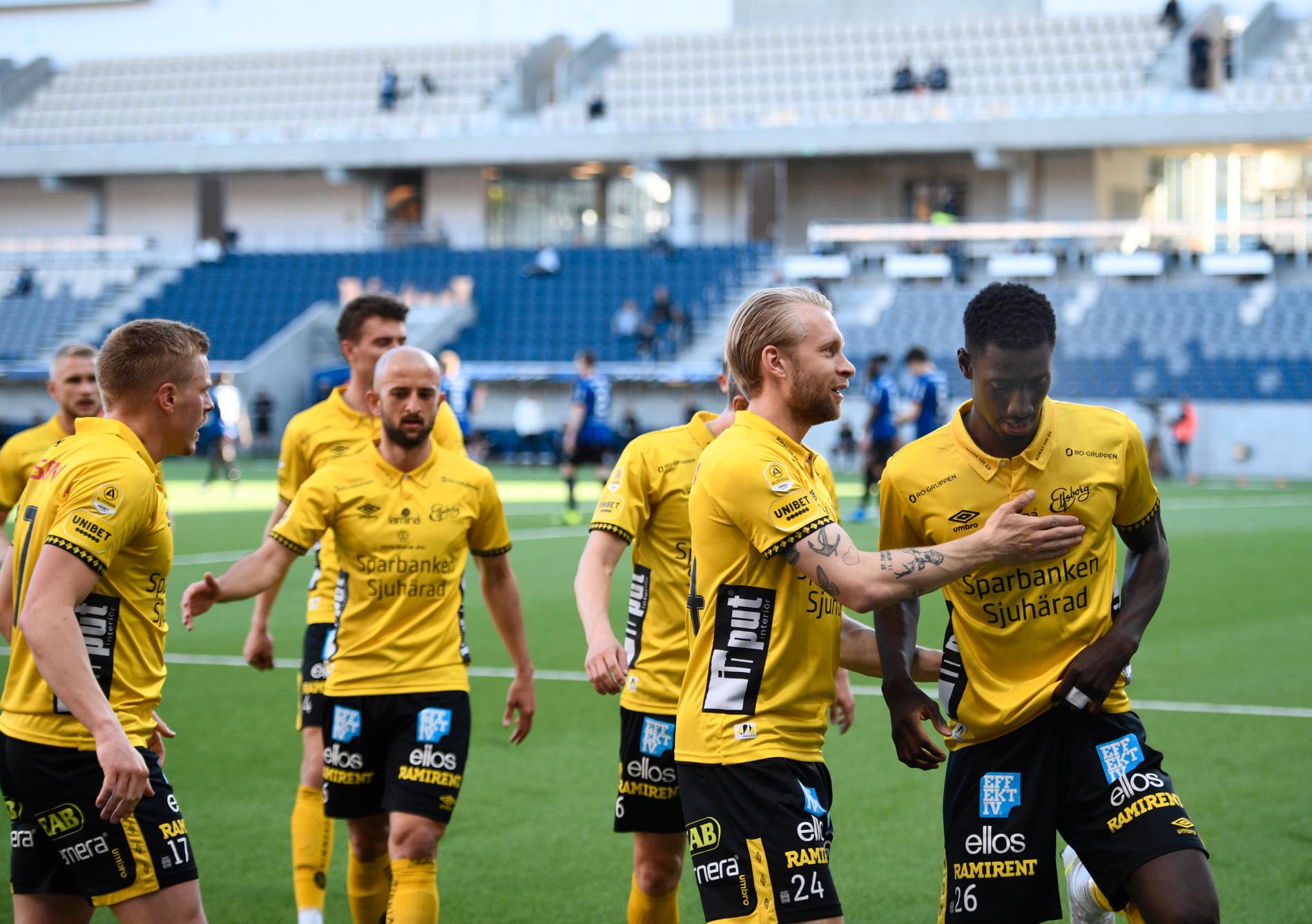 Marokhy Ndione (till höger) gjorde 1-0 för Elfsborg.