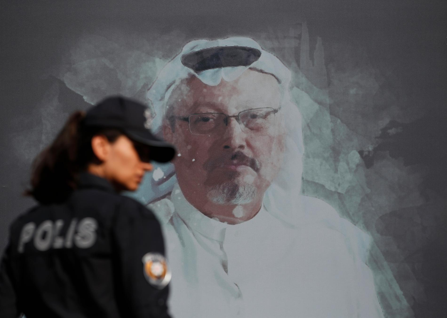 Jamal Khashoggi mördades inne på det saudiska konsulatet i Istanbul i oktober förra året. Nu döms fem personer till döden och tre till långa fängelsestraff. Men domamrna möts av skarp kritik, då det anses att de ytterst ansvariga går fria. Arkivbild.