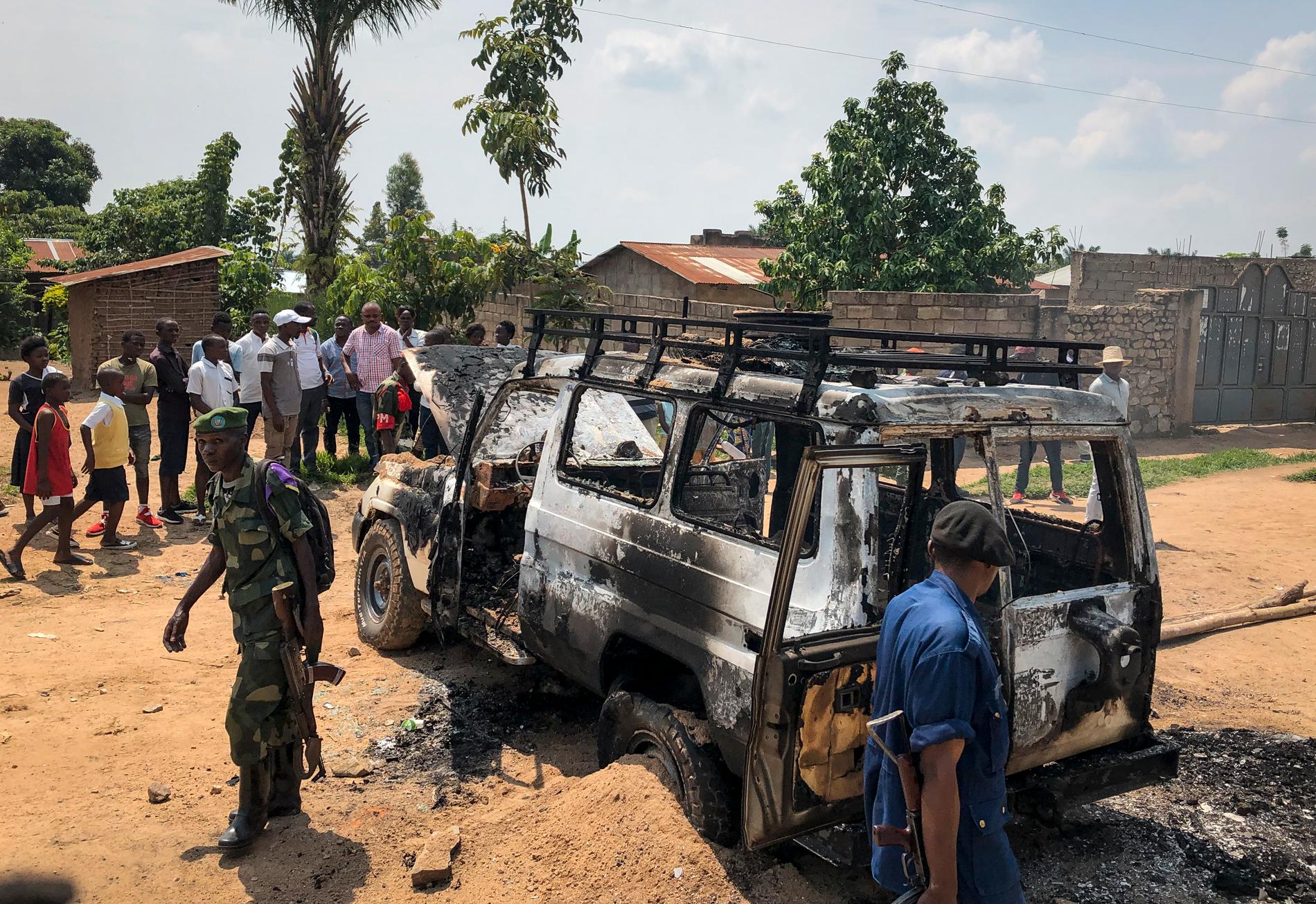 Ett fordon tillhörande hälsoministeriets ebolainsats i Kongo-Kinshasa attackerades i Beni i slutet av juni och säkerhetsstyrkor tillkallades. Insatsen mot ebolautbrottet i det konfliktdrabbade Kongo-Kinshasa har utsatts för nära 200 attacker bara sedan januari 2019.