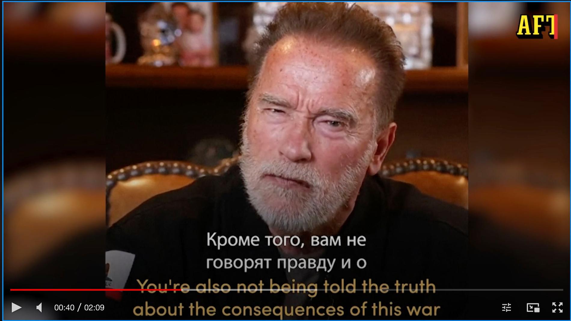 Arnold Schwarzenegger höll i förra veckan ett nio minuter långt videotal till ryska folket och uppmanade Vladimir Putin att stoppa kriget.