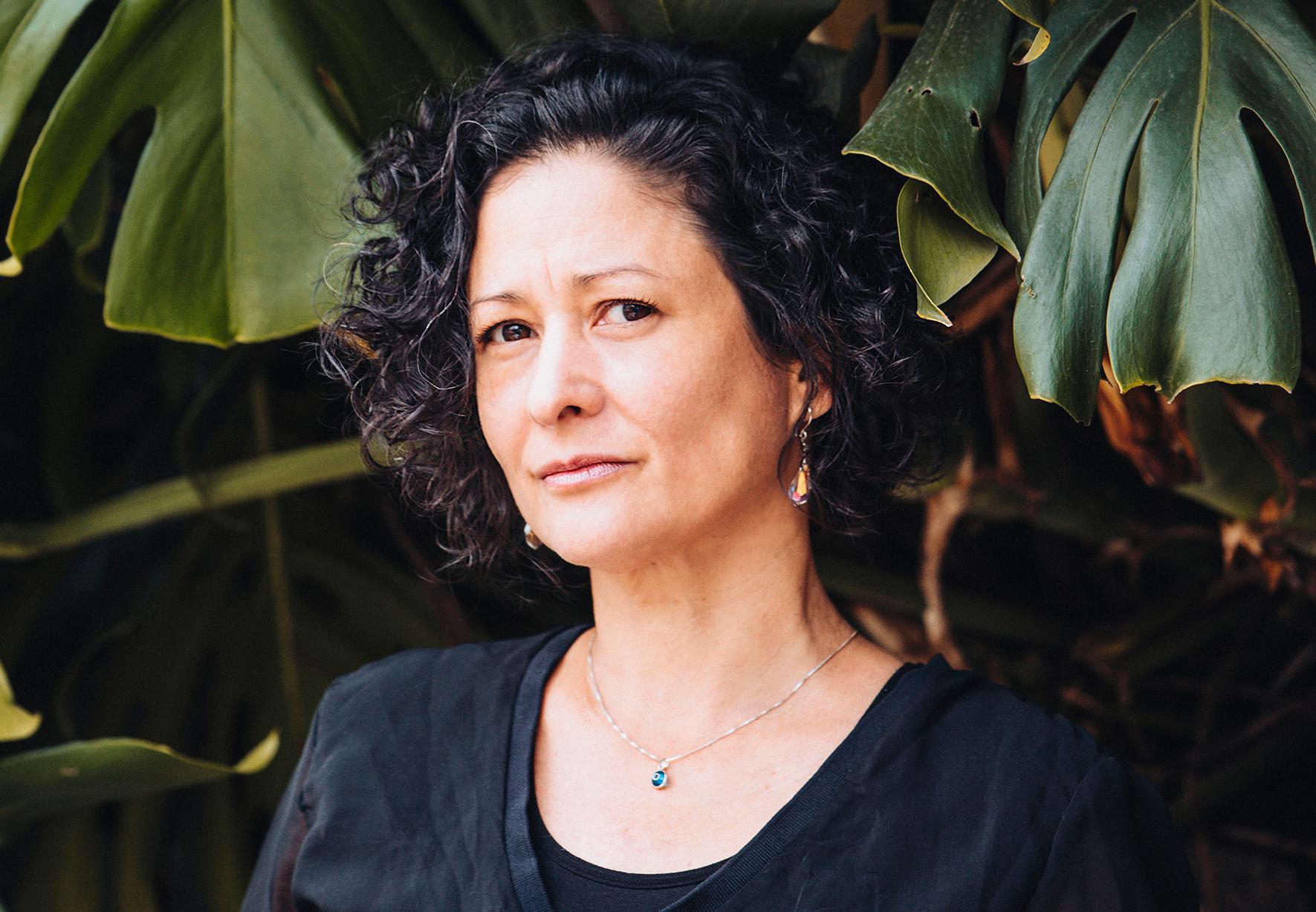 Pilar Quintana (född 1972), colombiansk författare. Hennes mest kända roman är ”Tiken” som 2020 nominerades till National Book Award och belönades med English PEN Award. Hon är nu aktuell med romanen ”Avgrunderna”.
