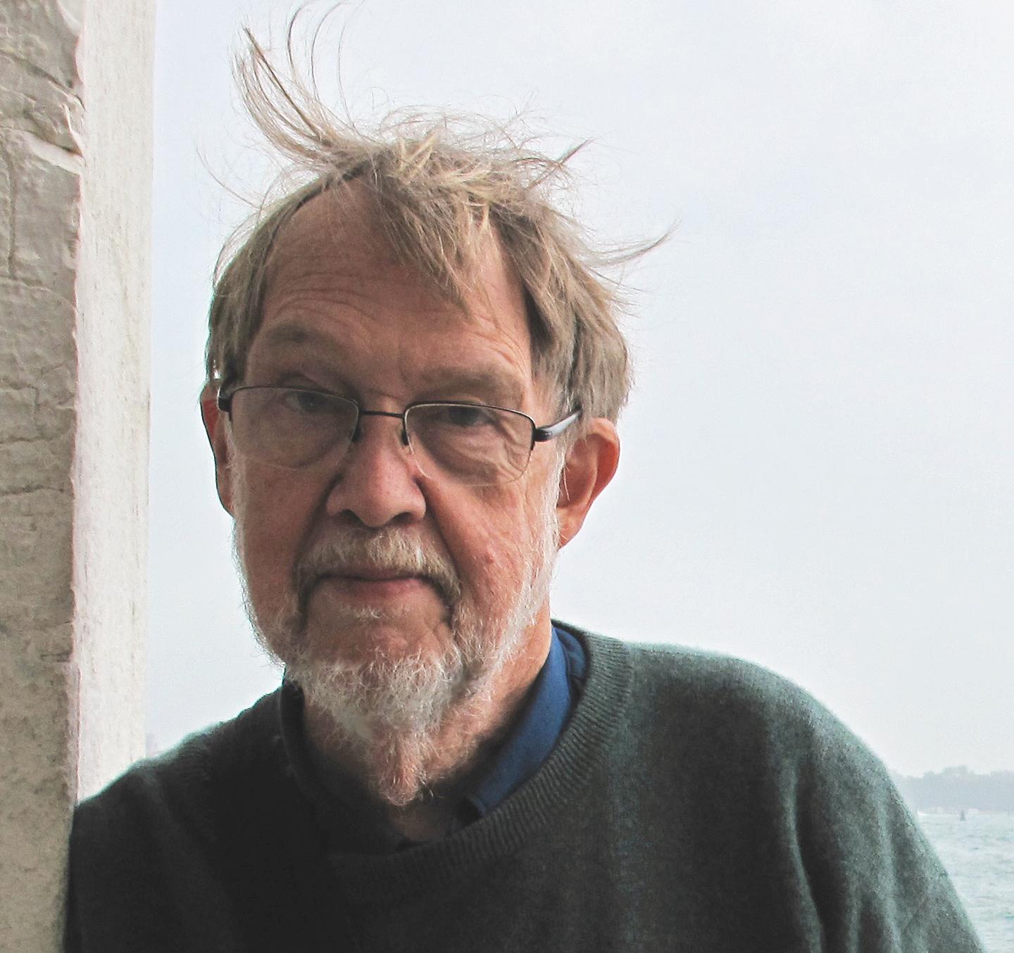 Lennart Eng har skrivit en vacker och faktaspäckad bok om kaskelotvalen