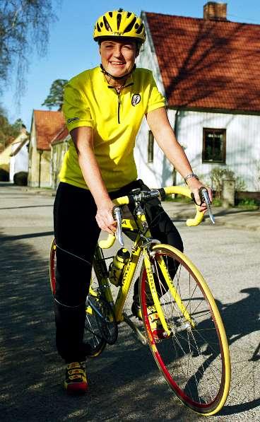 Specialbyggd cykel. Anette Karlsson har tre cyklar. På söndag tävlar hon med sin specialbyggda tävlingsracer Carrera Campagnola.