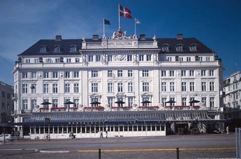 Lyxa till det på femstjärniga Hotel D´Angleterre vid Kongens Nytorv i Köpenhamn.