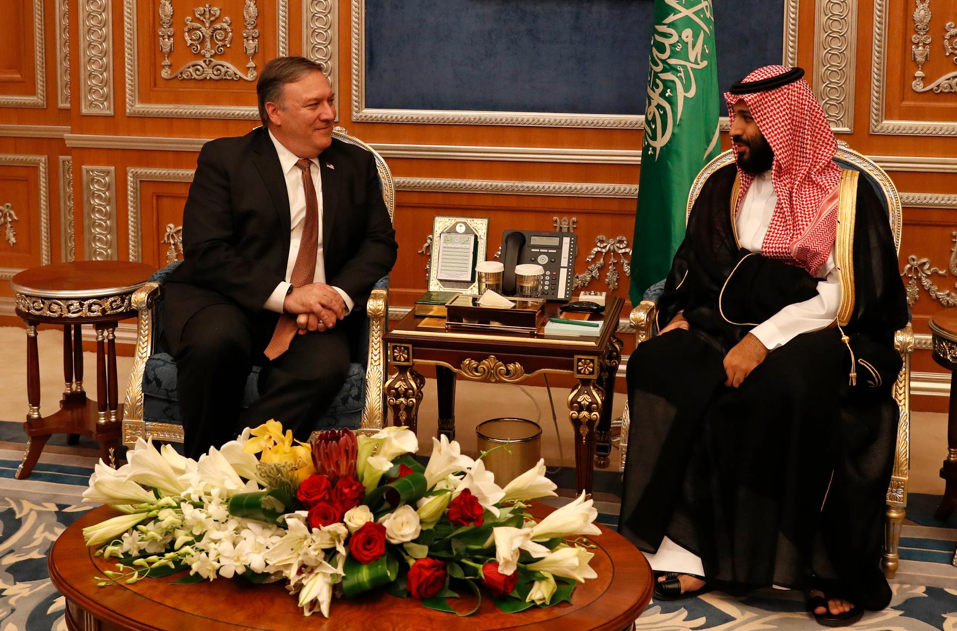 USA:s utrikesminister Mike Pompeo har träffat kronprins Mohammed bin Salman i Saudiarabiens huvudstad Riyad.