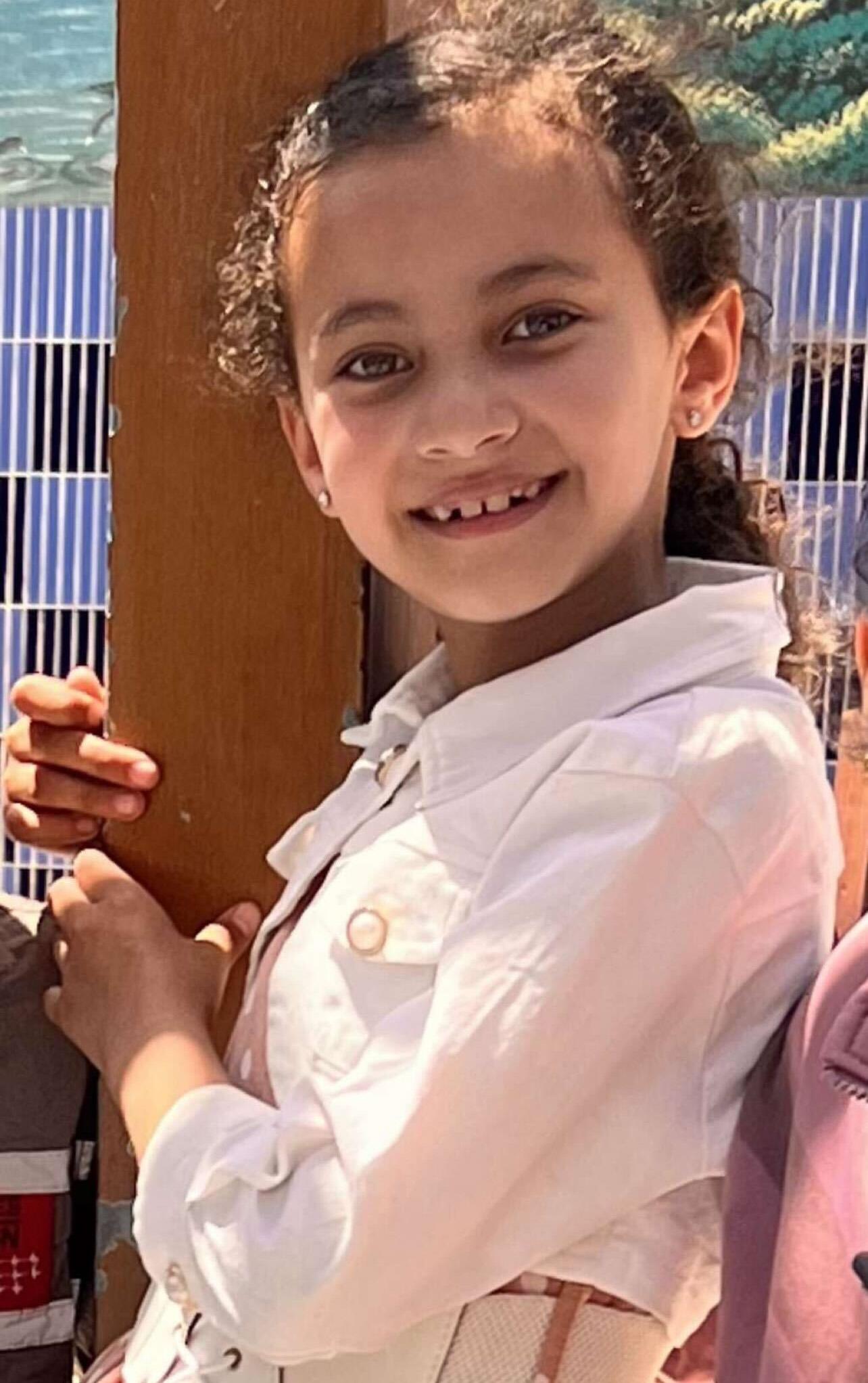 Khadija, 8, dog i en israelisk attack mot Rimas hus i södra Gaza. 