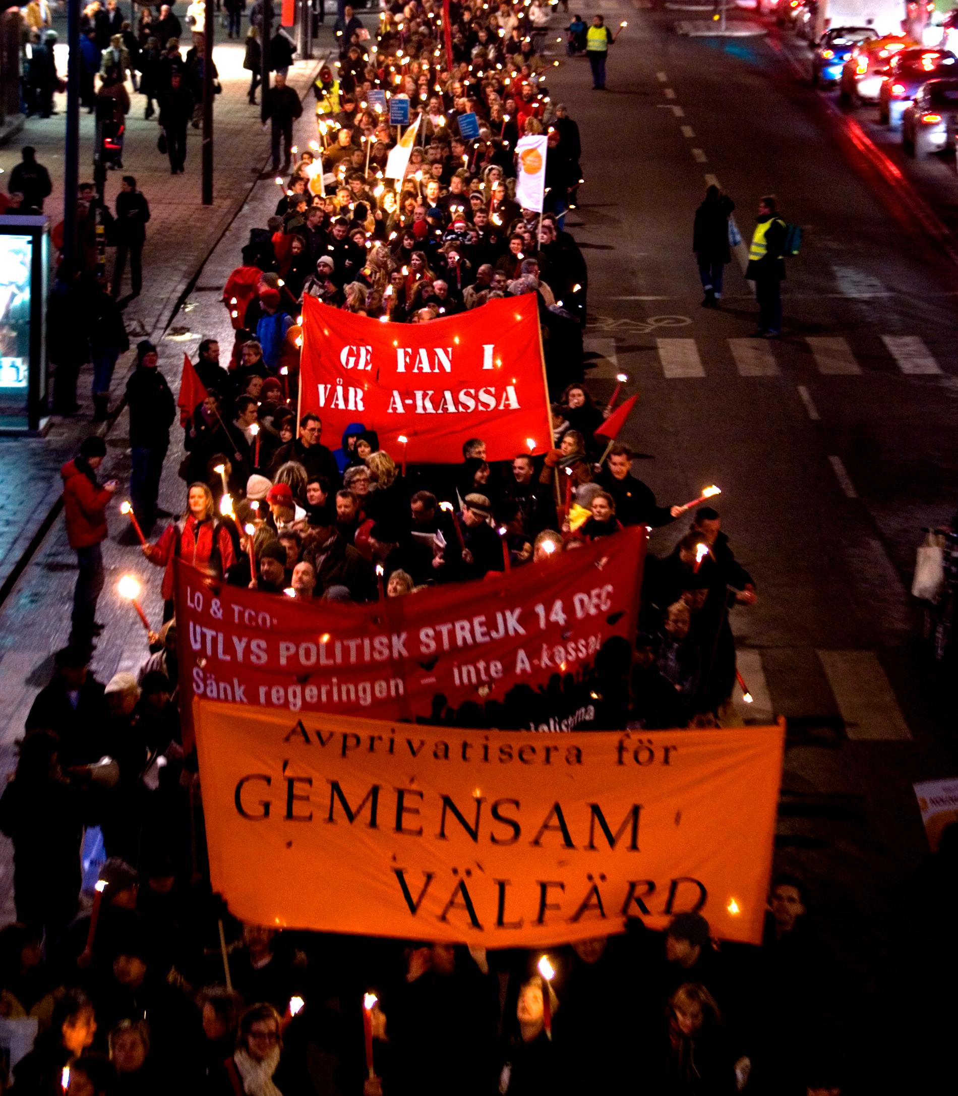 Sverige har en stark fackföreningstradition. På bilden ett demonstrationståg som gick genom Stockholm 2006.