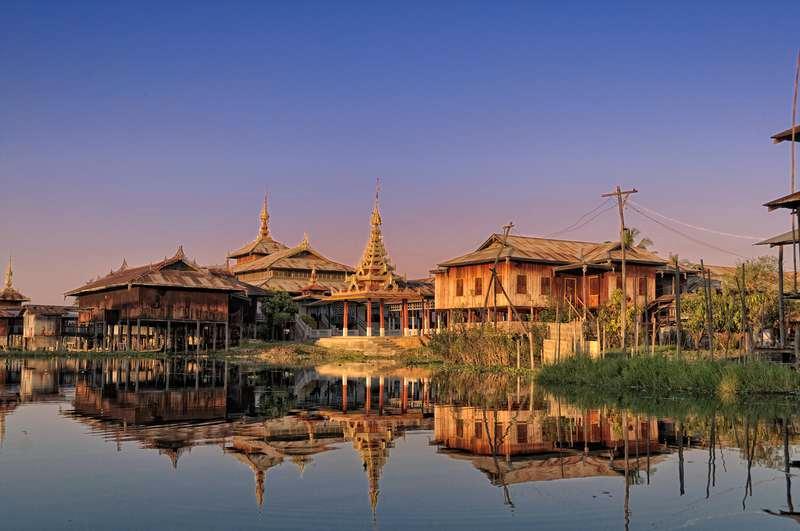 Det tidigare slutna Burma blir mer och mer tillgängligt. Här kan du uppleva tempel, storstäder och vackra stränder.