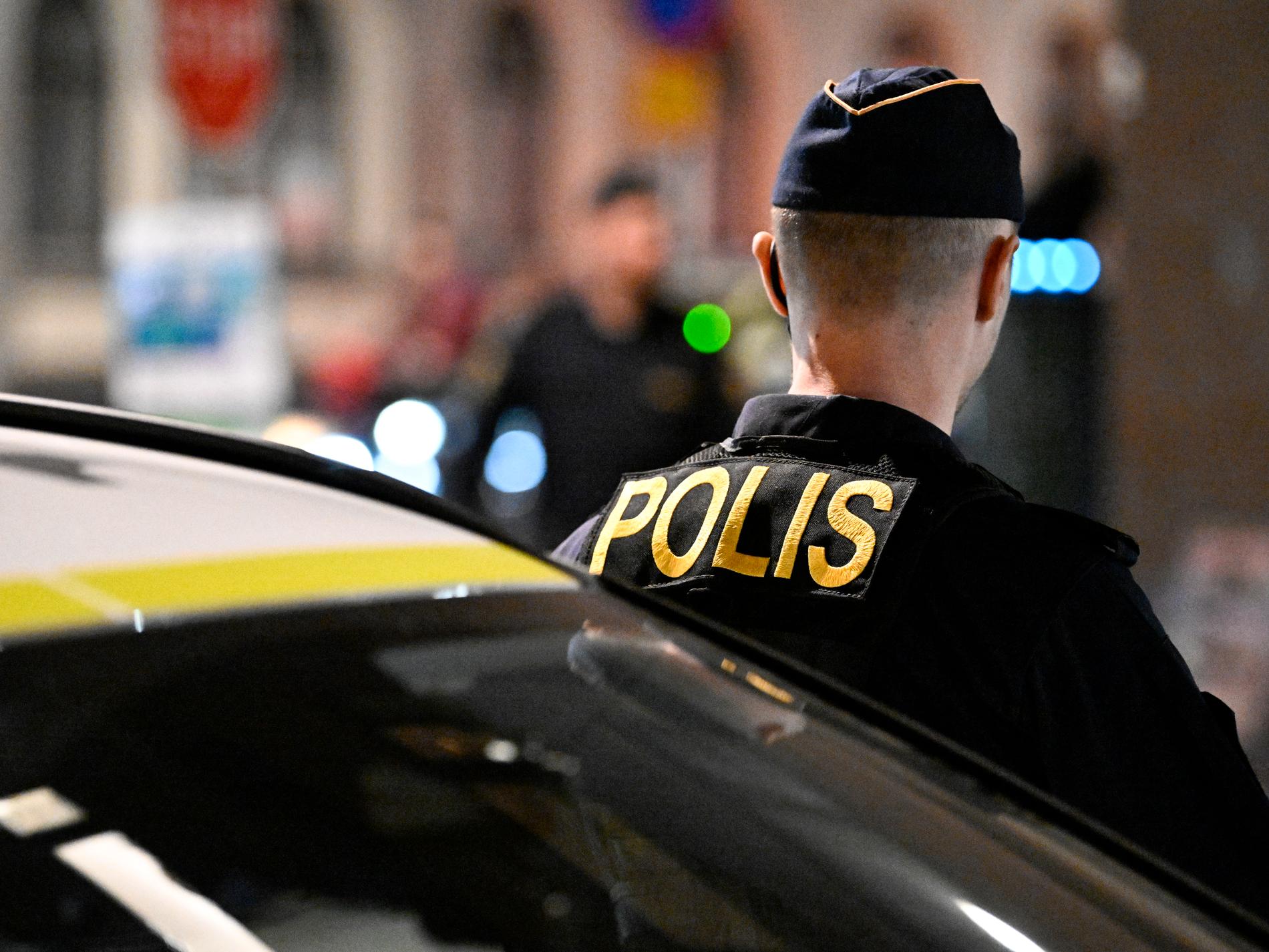 Ytterligare hundratal poliser till Stockholm