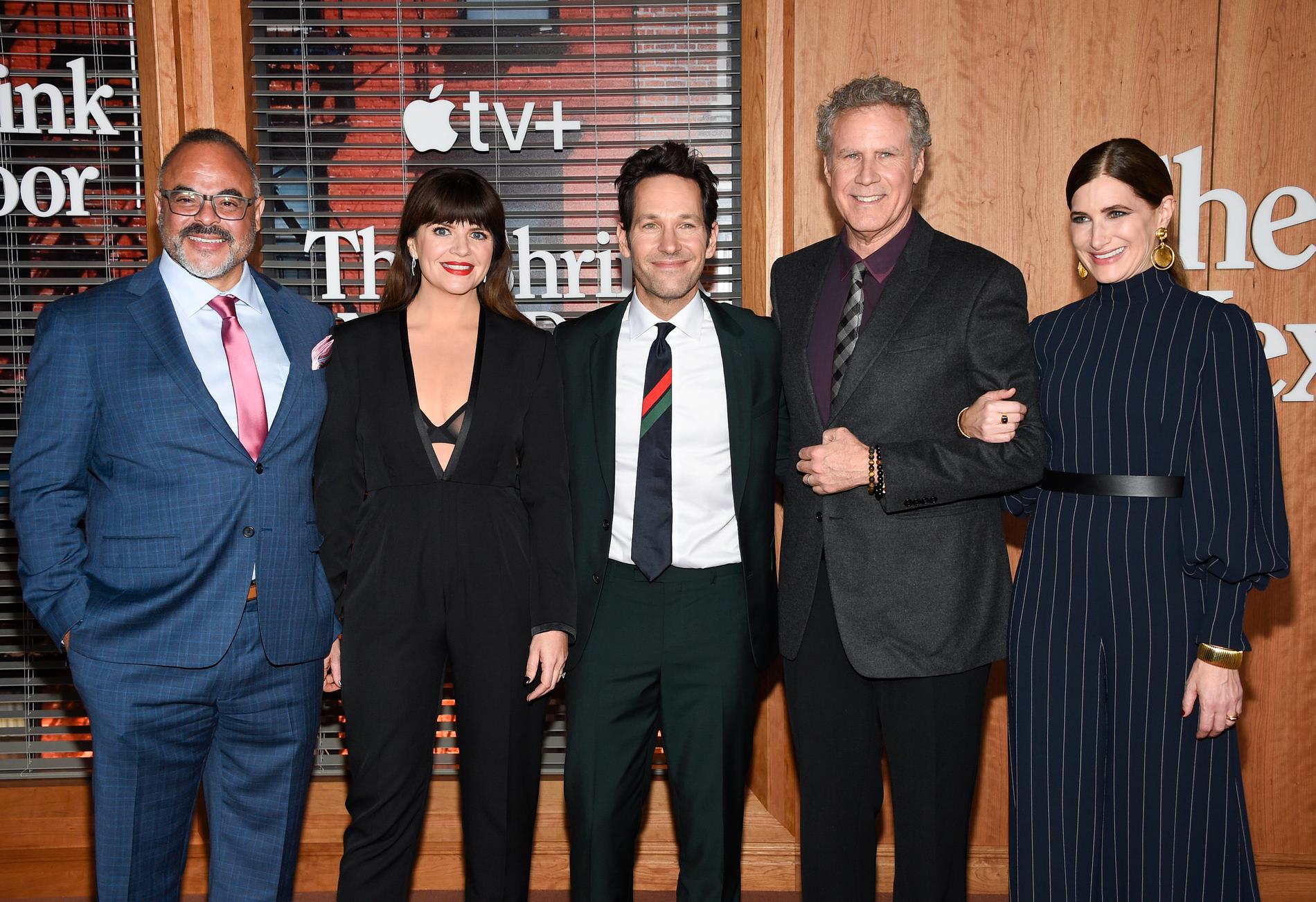 Cornell Womack, Casey Wilson, Paul Rudd, Will Ferrell och Kathryn Hahn på premiären av ”The Shrink Next Door” på Apple tv.