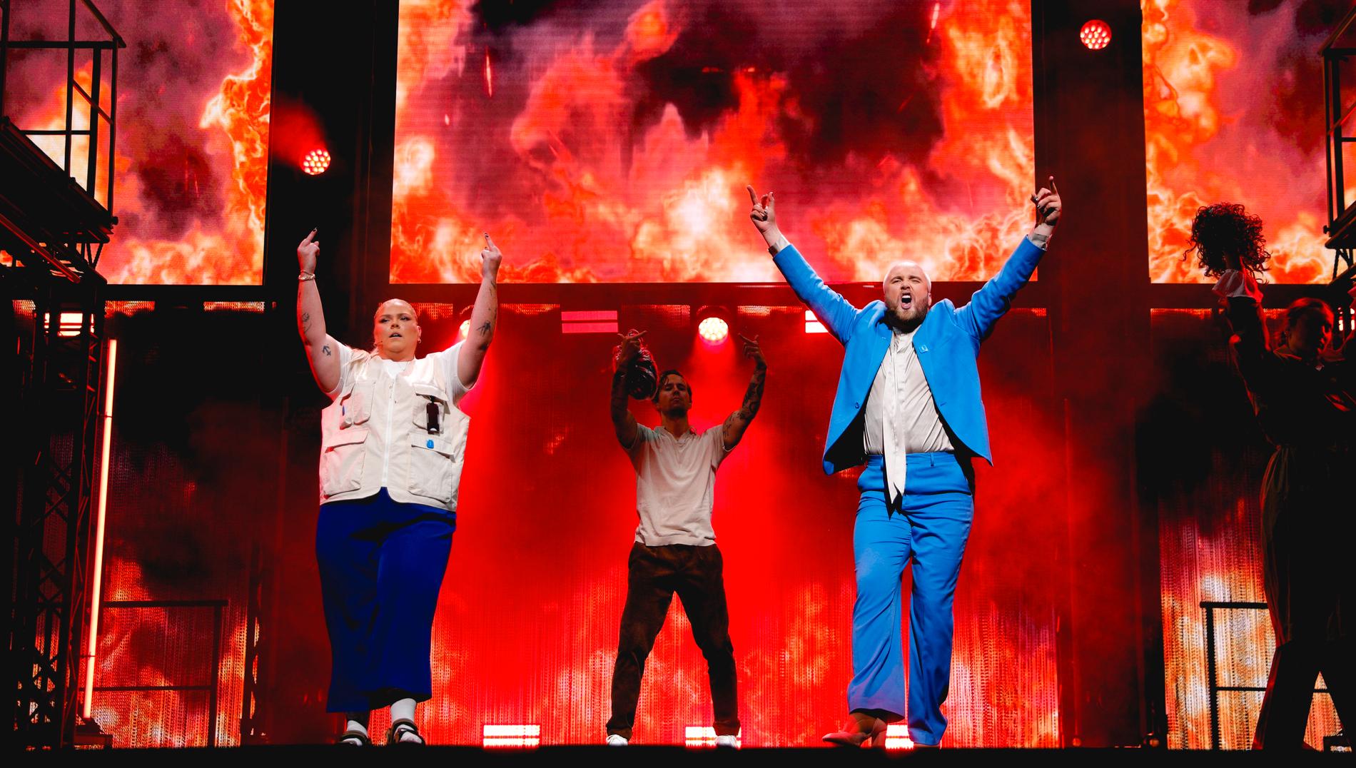 ”Ursäkta live”-duon på Avicii Arena, där de gör tre föreställningar i rad, innan turnén går vidare.  