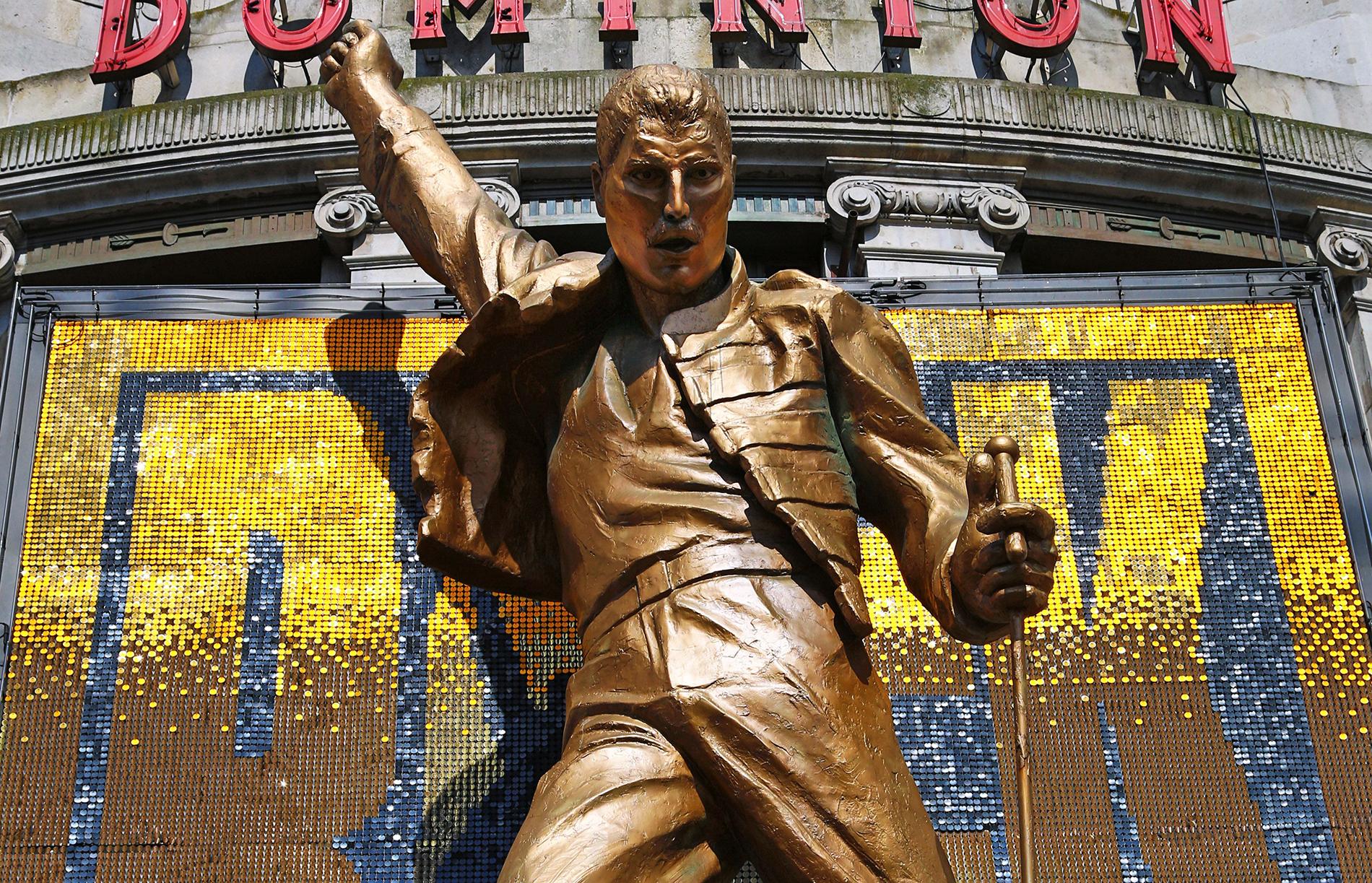 Statyn av Freddie Mercury, som tidigare stod i West End i London.