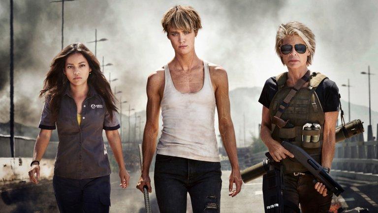 Natalia Reyes, Mackenzie Davis och Linda Hamilton i ”Terminator: Dark fate”.