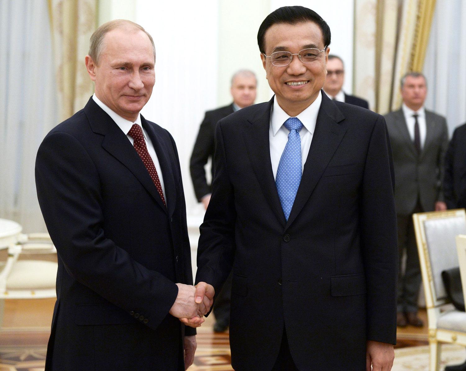Rysslands Vladimir Putin och Kinas Li Keqiang träffades i förra veckan i Moskva.