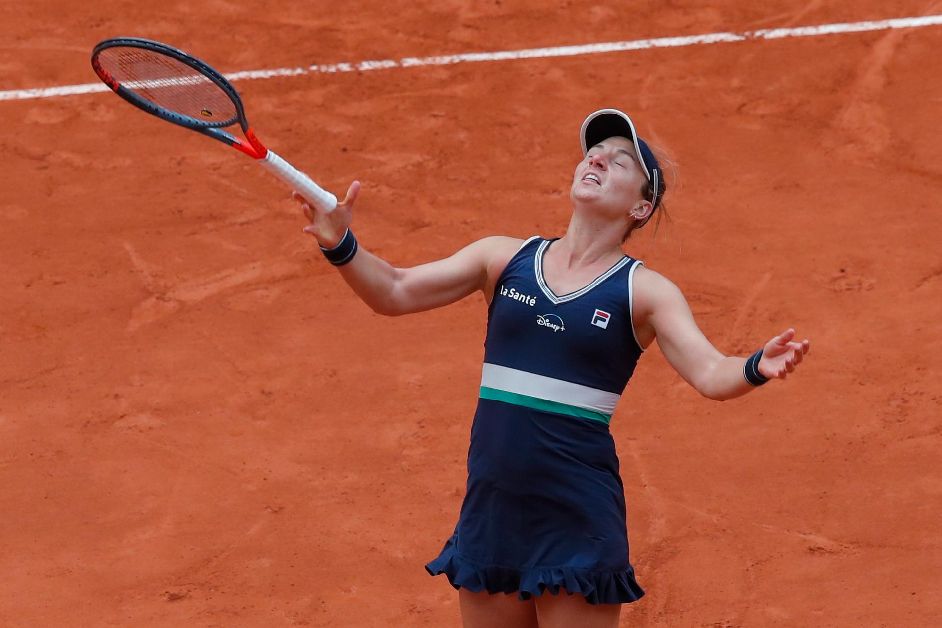 Nadia Podoroska kan knappt tro att det är sant, att hon som kvalspelare nått semifinal i Franska mästerskapen.