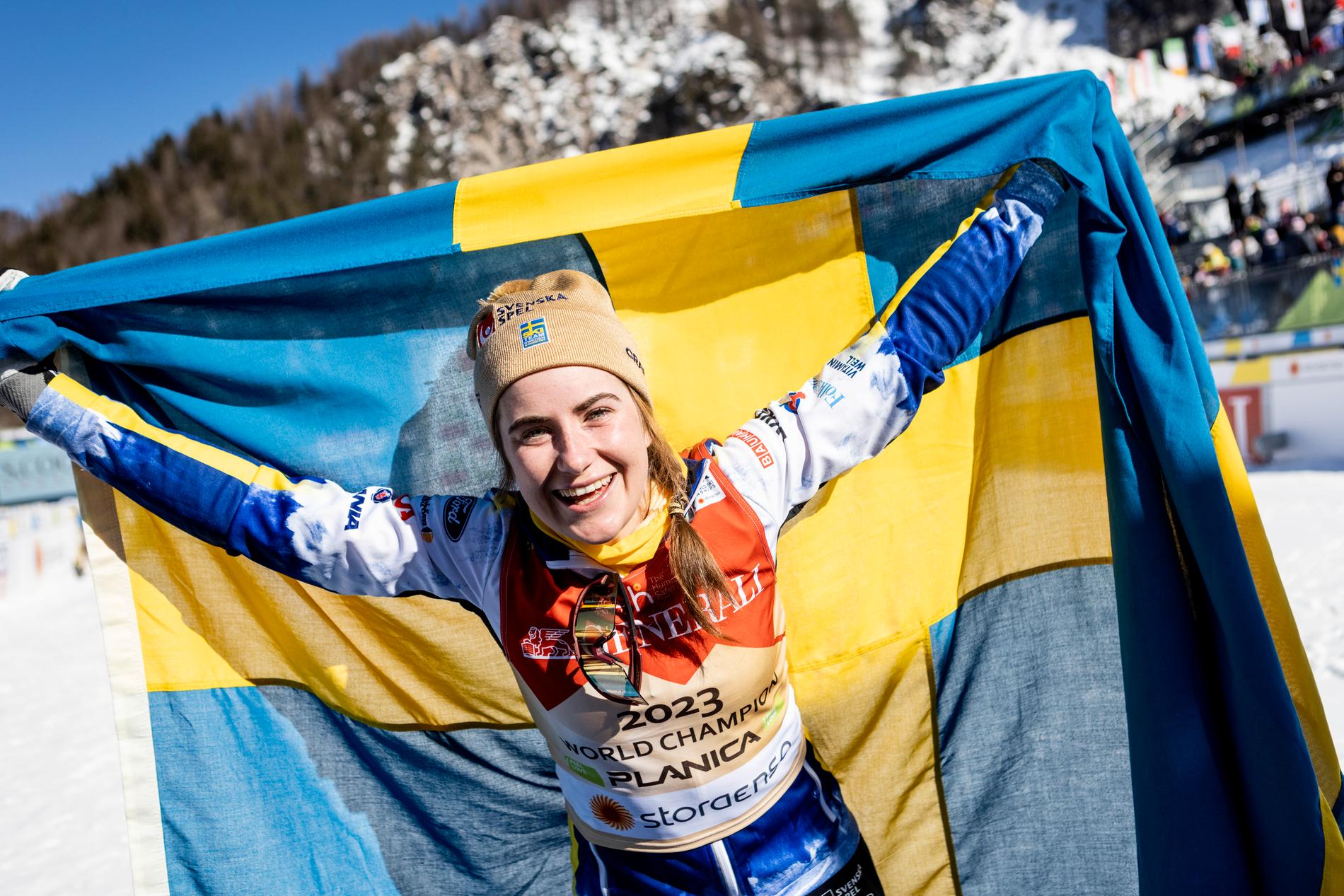 Ebba Andersson tog två guld och ett brons i skid-VM. Arkivbild.